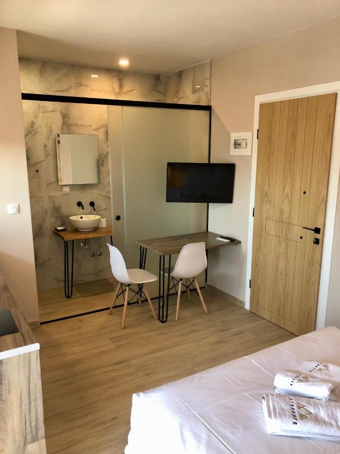 Athonite All Seasons Luxury Suites Иериссос Экстерьер фото