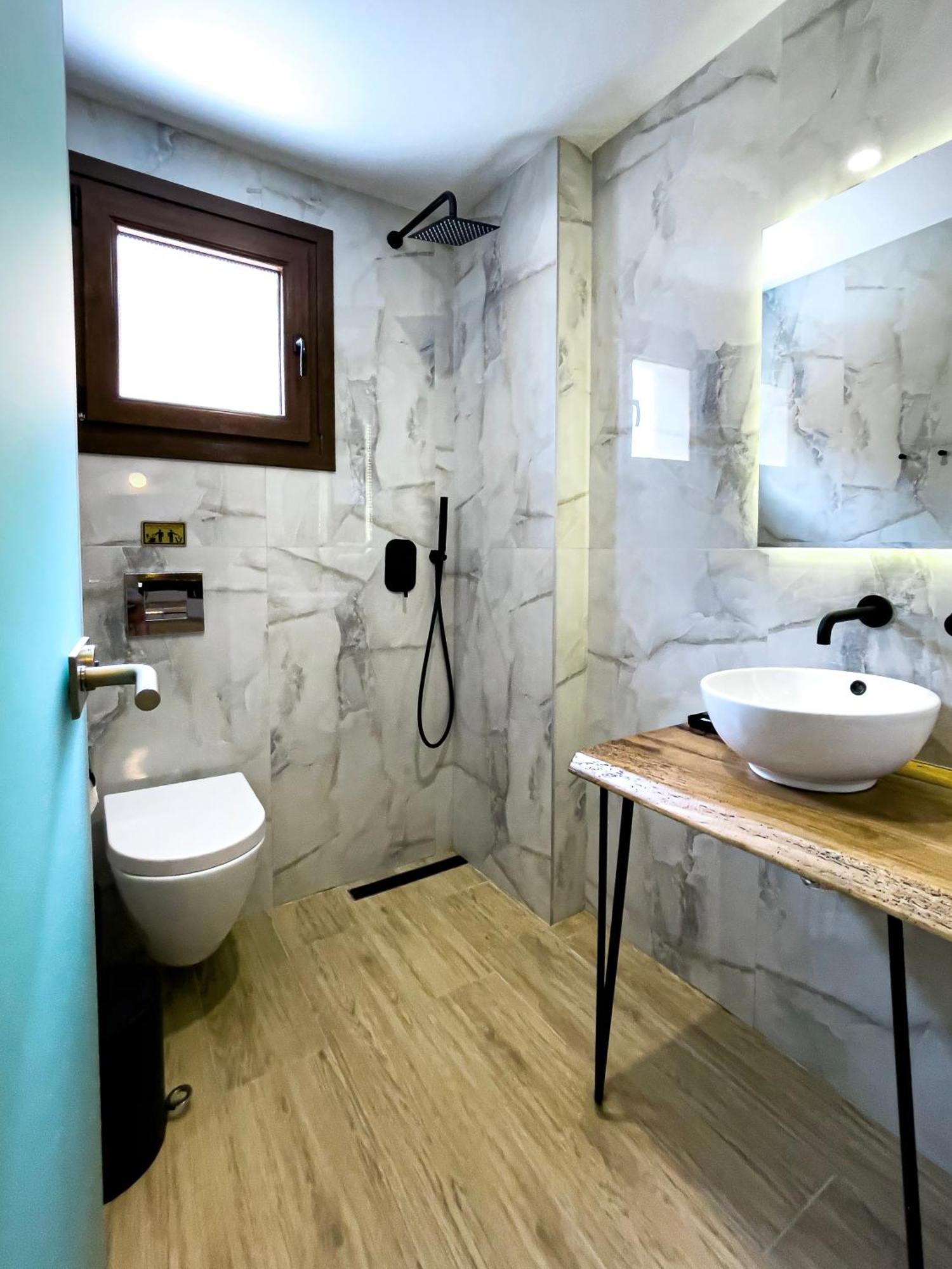Athonite All Seasons Luxury Suites Иериссос Экстерьер фото