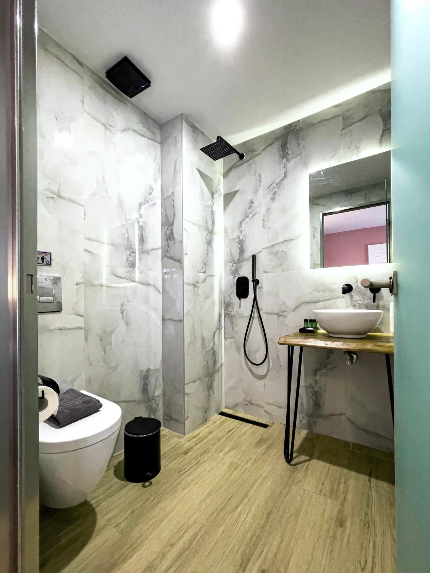 Athonite All Seasons Luxury Suites Иериссос Экстерьер фото