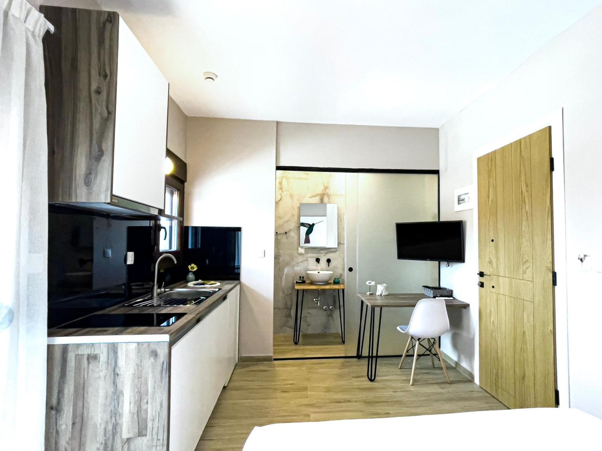 Athonite All Seasons Luxury Suites Иериссос Экстерьер фото